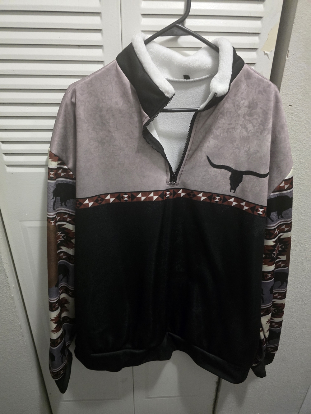Men's Longhorn Motif Half-Zip Pullover Sweater - Black & Taupe